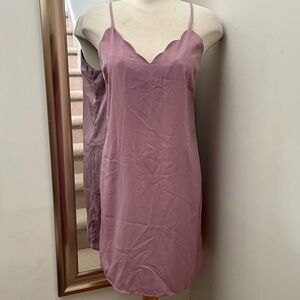 Super soft violet slip dress with scalloped neckline size medium.